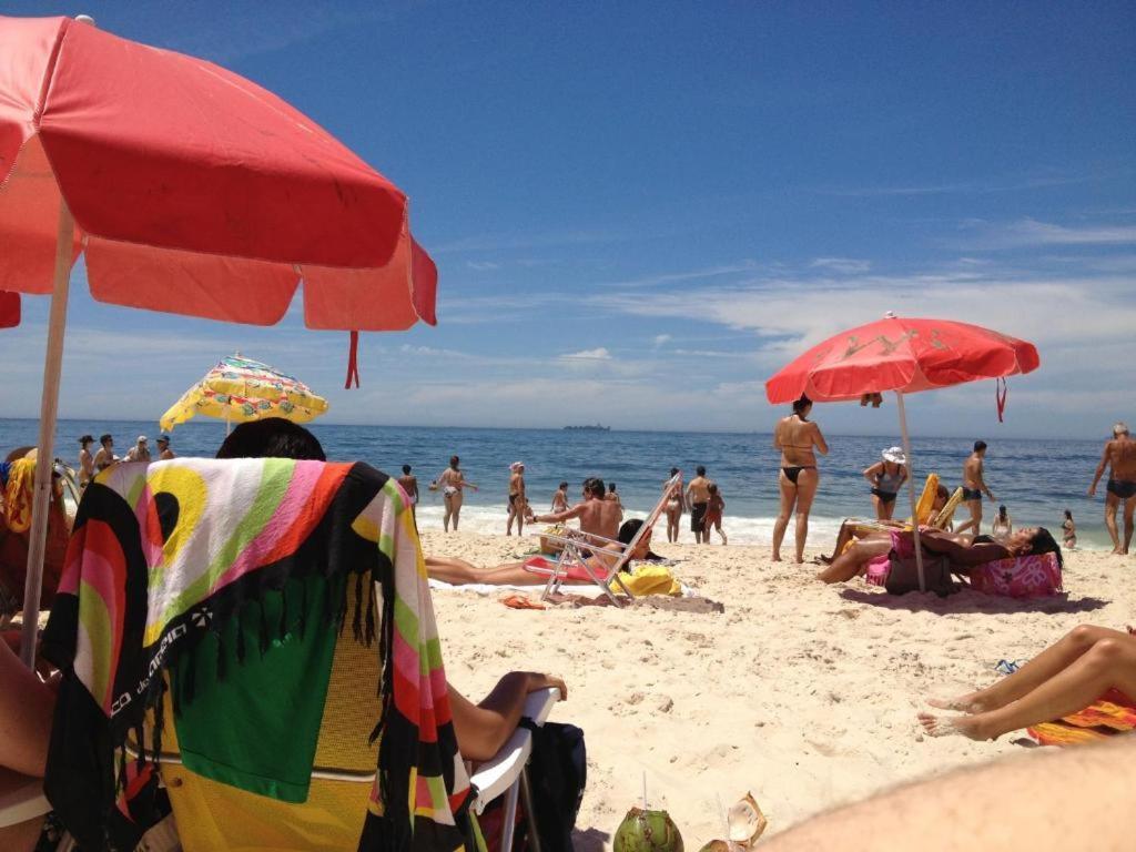 Completo Na De Copacabana , Claro E Silencioso, Com Ar, Wifi, Netflix, Ate 3 Pessoas, Pauloangerami Br502 Apartamento *