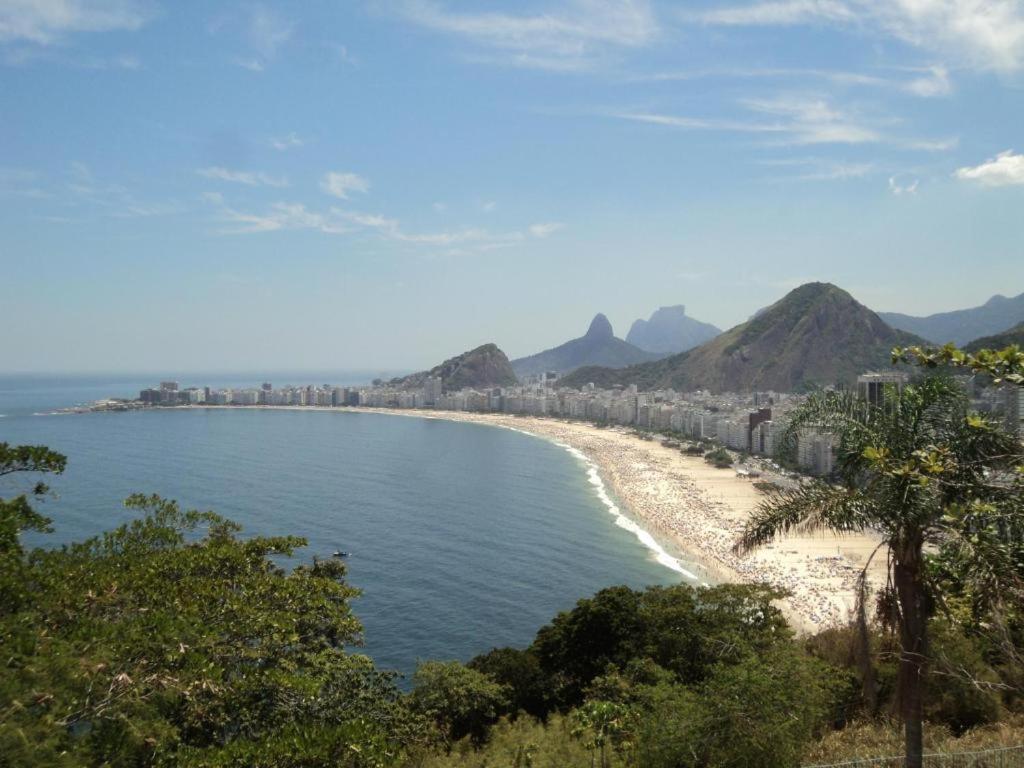 Completo Na De Copacabana , Claro E Silencioso, Com Ar, Wifi, Netflix, Ate 3 Pessoas, Pauloangerami Br502 Apartamento *