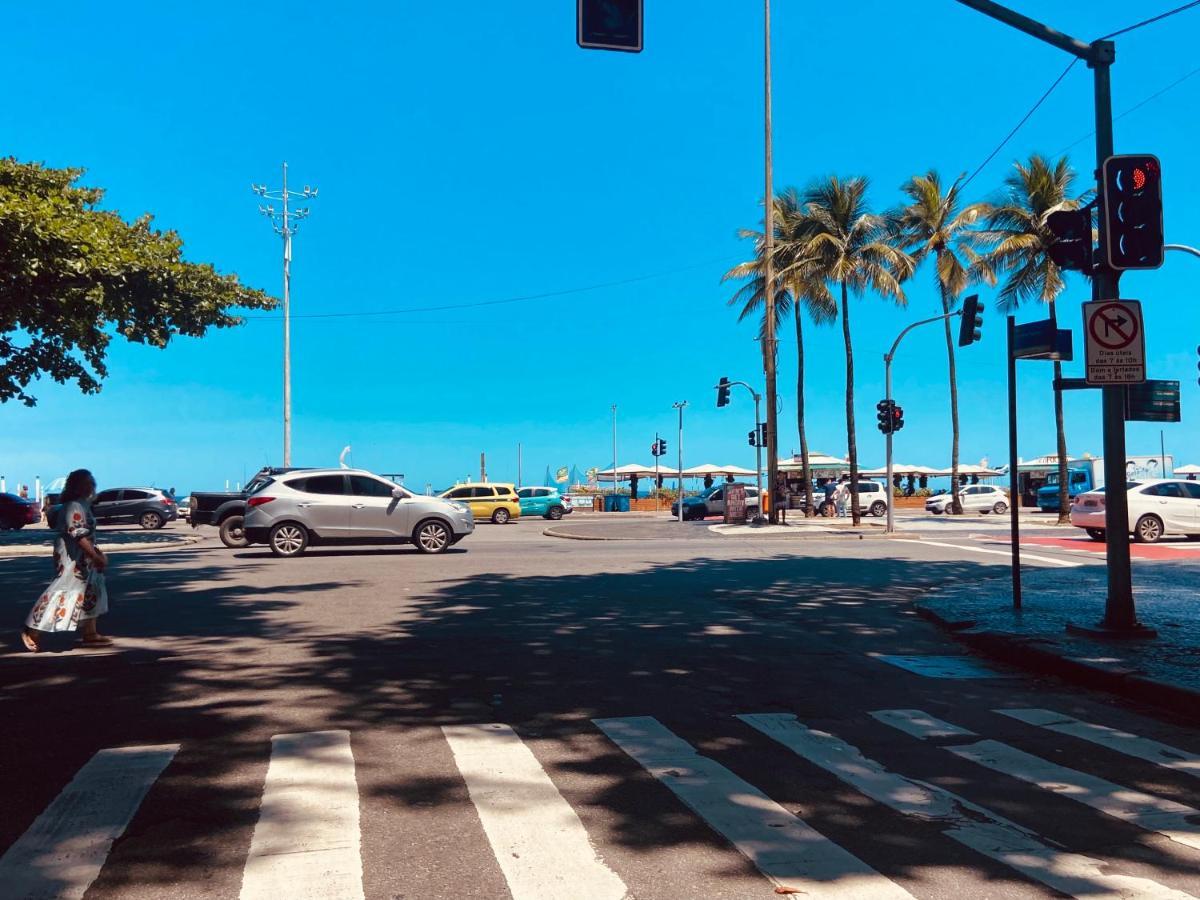 Completo Na De Copacabana , Claro E Silencioso, Com Ar, Wifi, Netflix, Ate 3 Pessoas, Pauloangerami Br502 Apartamento Rio de Janeiro