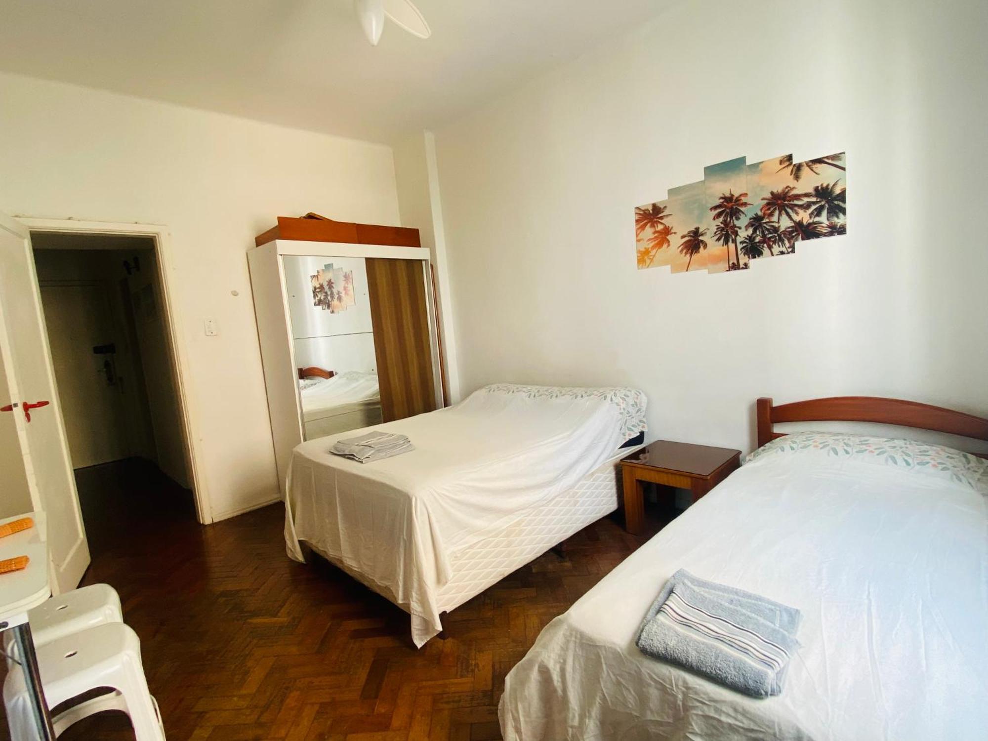 Completo Na De Copacabana , Claro E Silencioso, Com Ar, Wifi, Netflix, Ate 3 Pessoas, Pauloangerami Br502 Apartamento *